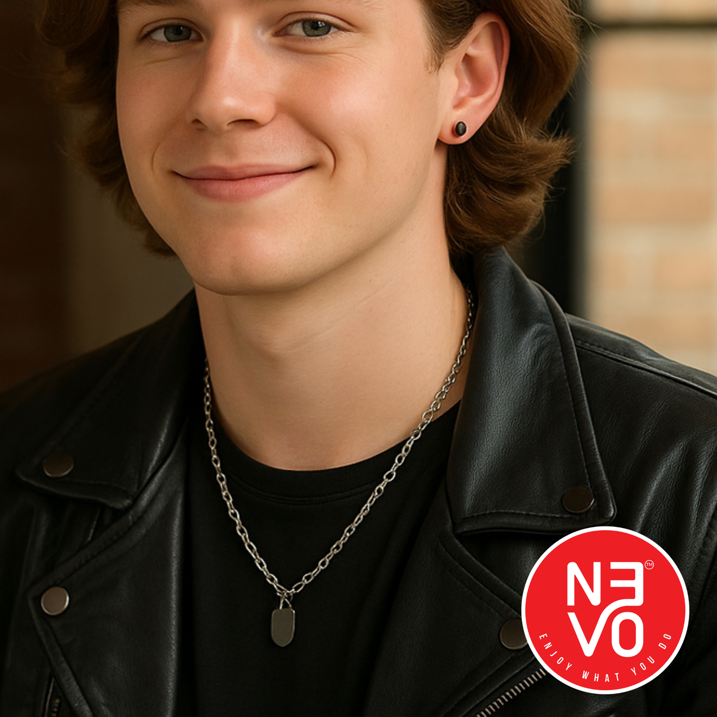 N3VO Blackout Pulse Studs
