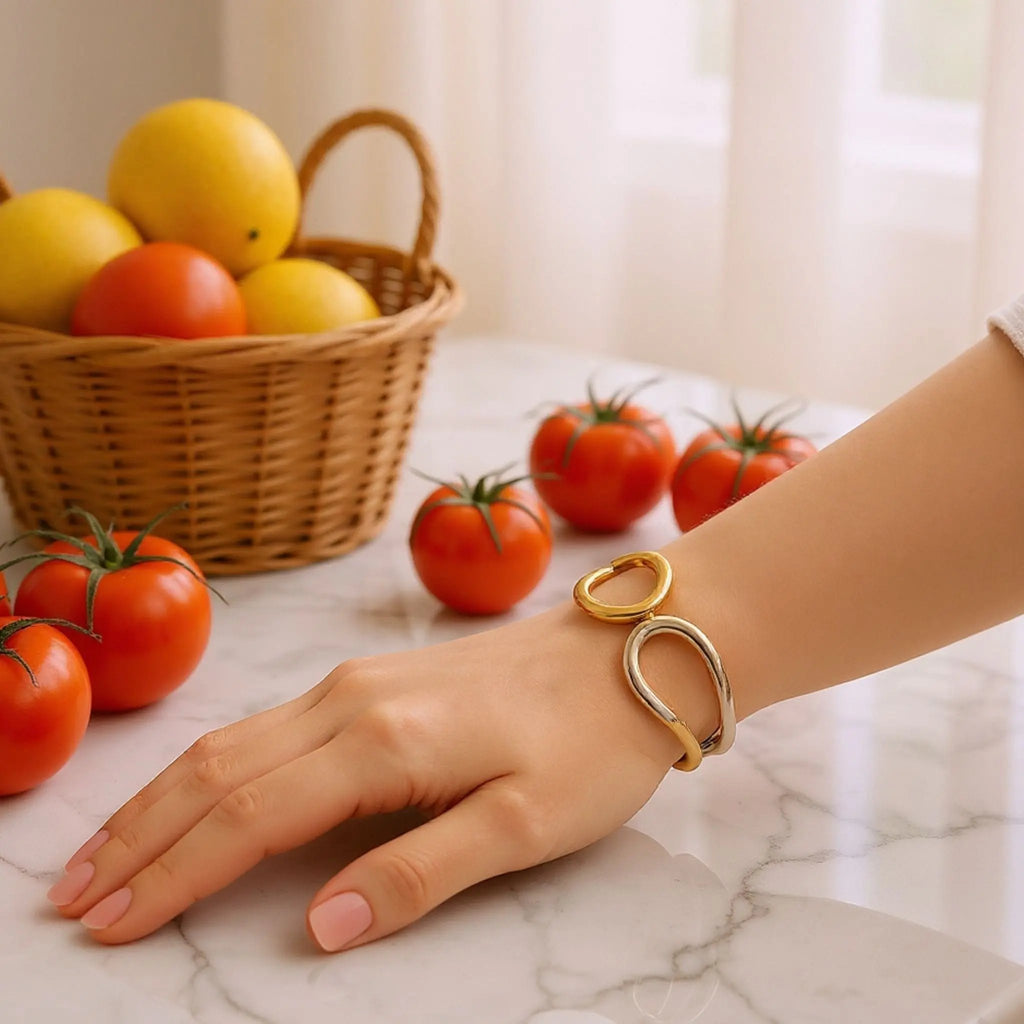 Dual-Tone Bangle N3VO