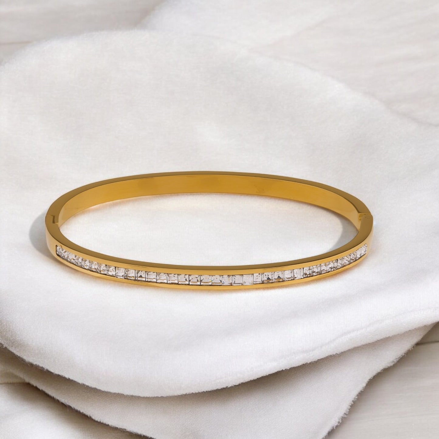 N3VO Celestia Crystal Bangle