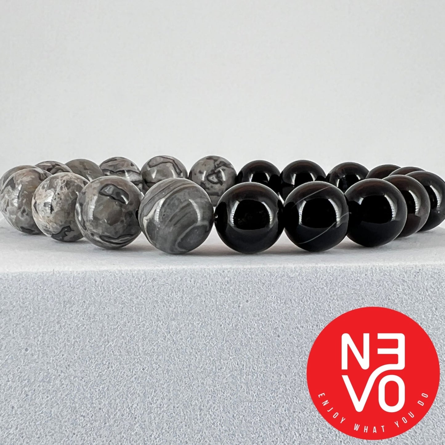 N3VO Obsidian Storm Beaded Bracelet – Black & White Stone Finish