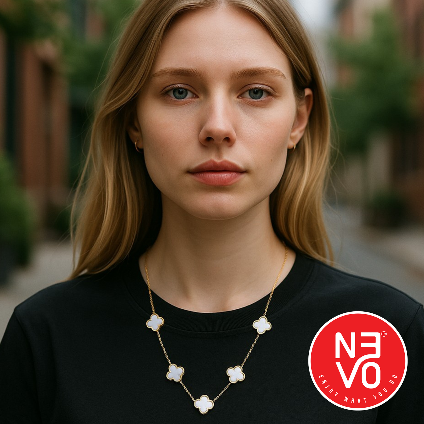 N3VO White Clover Jewelry Set