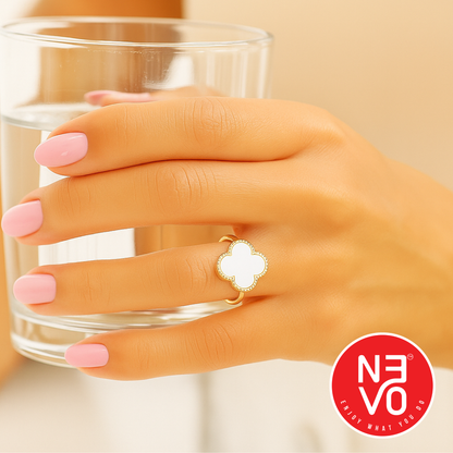 N3VO White Clover Jewelry Set