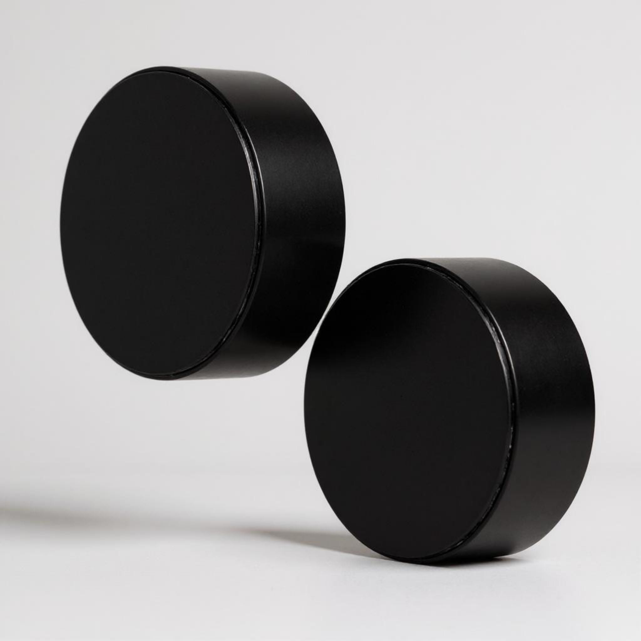 Blackout Pulse Studs N3VO