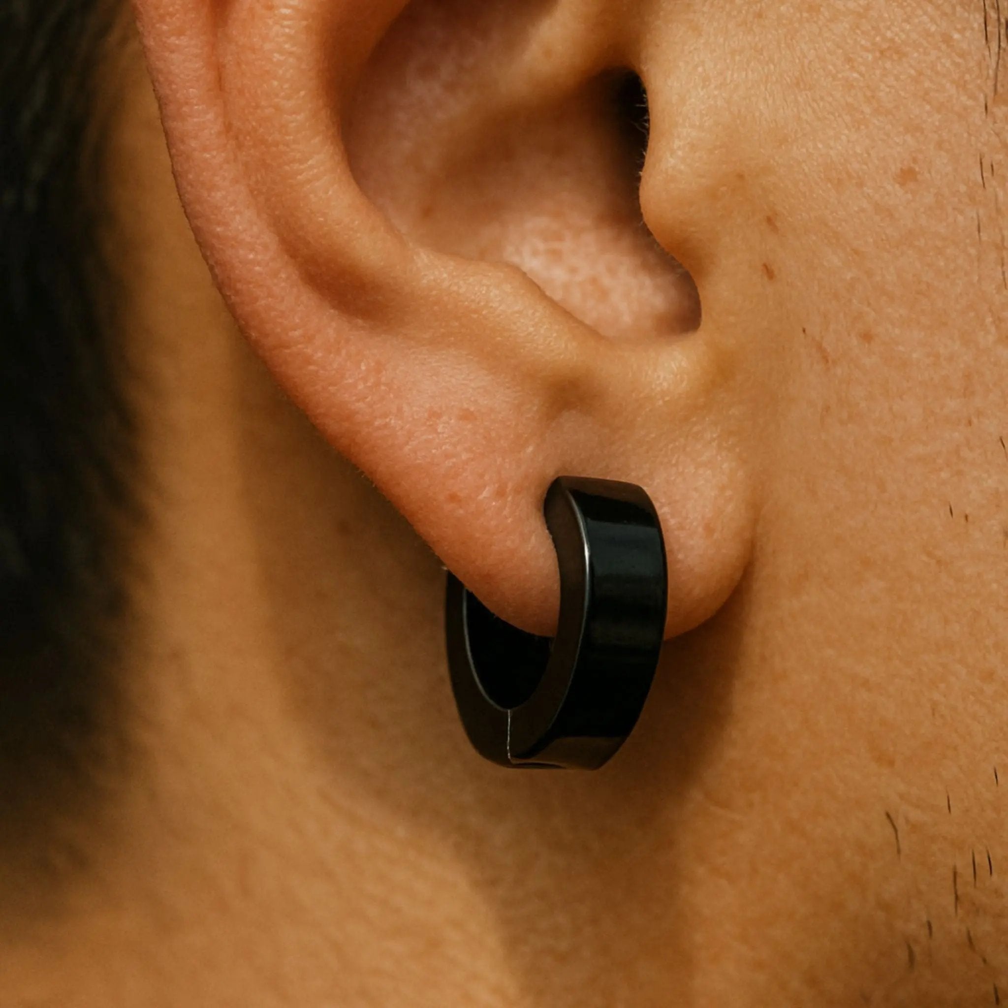 Dark Orbit Hoop N3VO