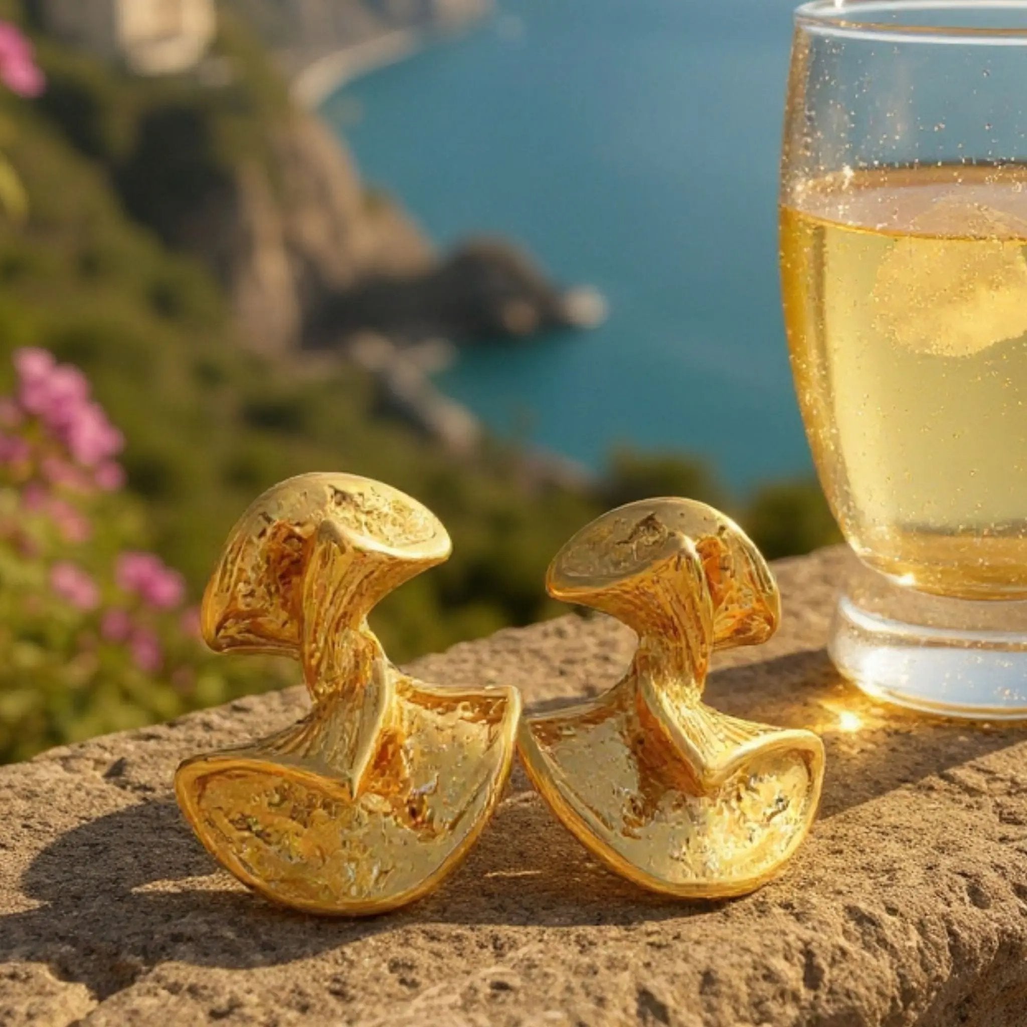 Liquid Gold Studs N3VO