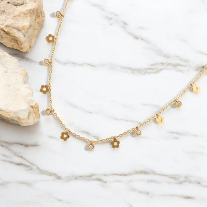 N3VO Fleurita Charm Necklace
