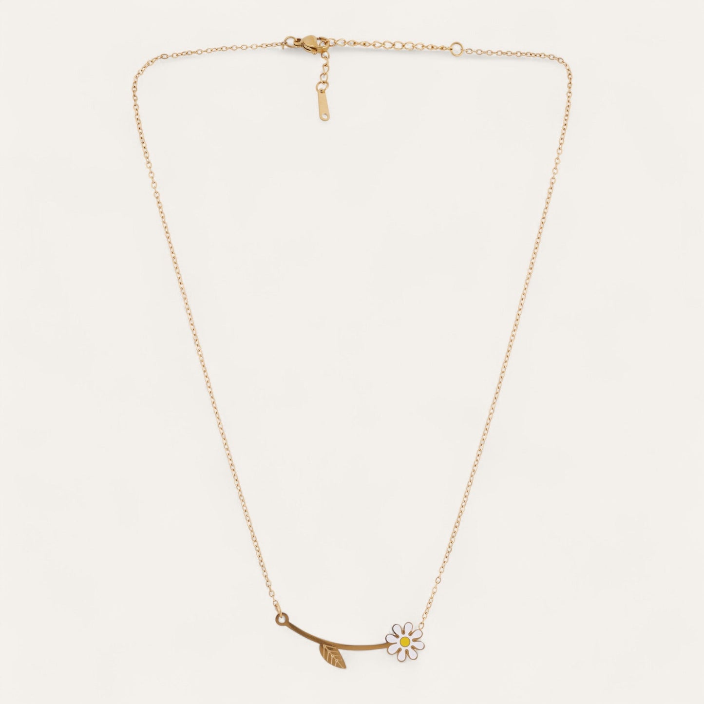 N3VO Bloomberry Pendant Necklace