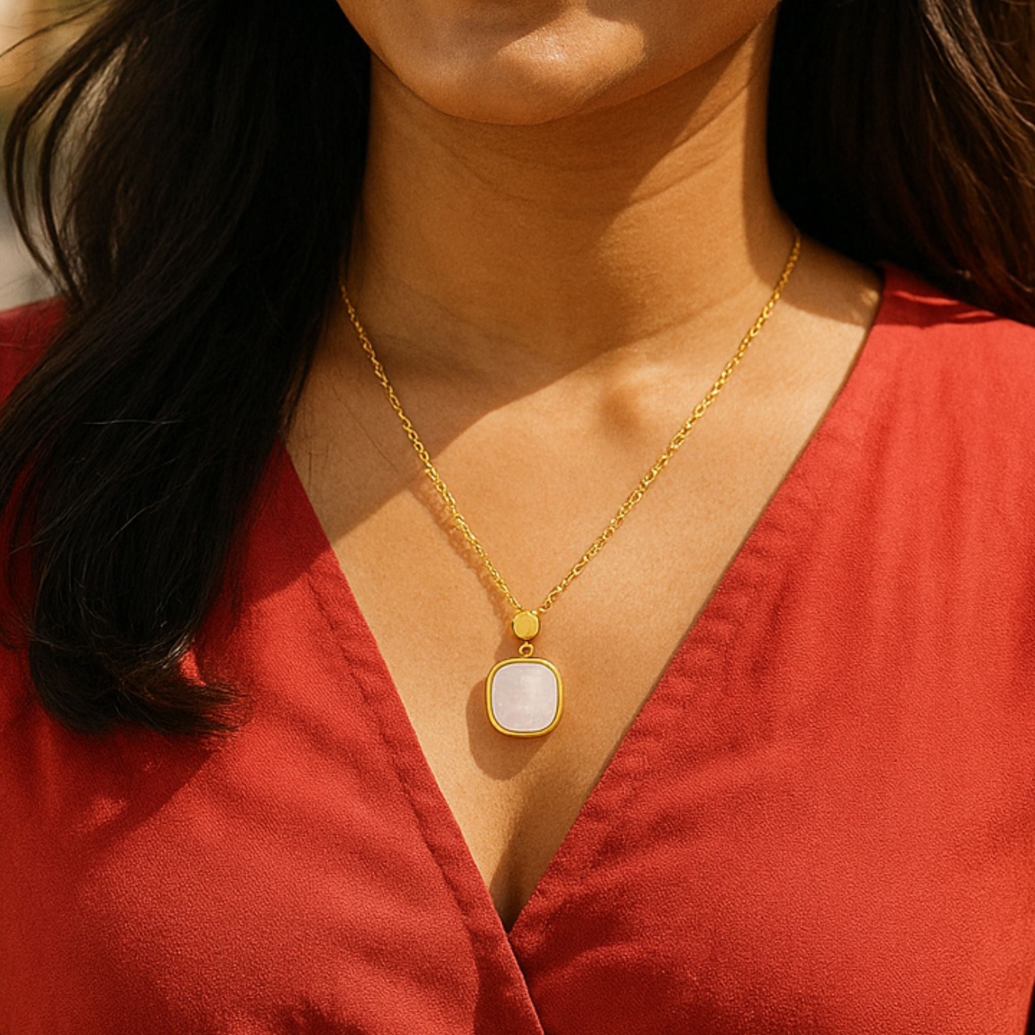 Lumière Pendant Necklace N3VO