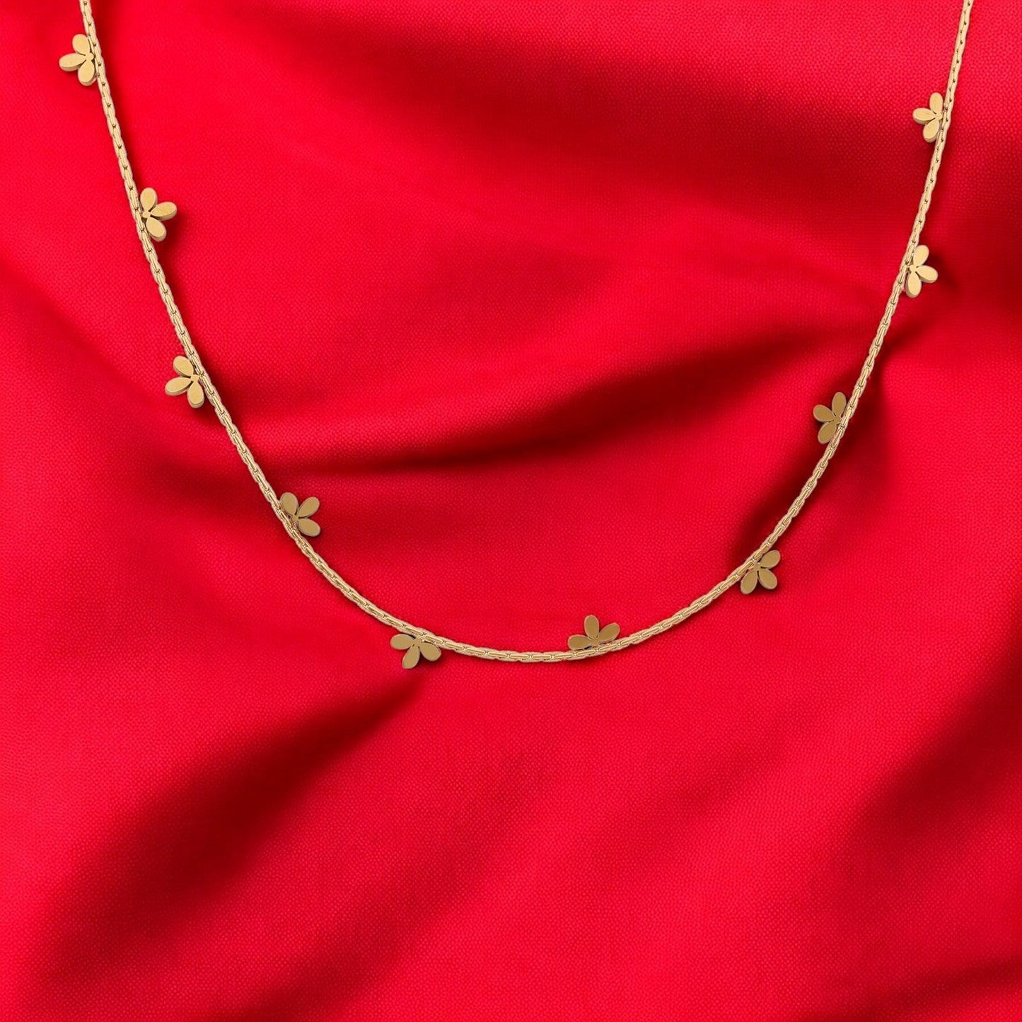 N3VO Petal Whirl Necklace